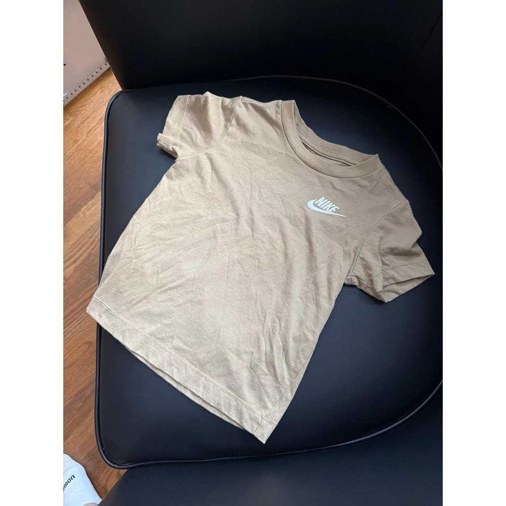 Nike Athletic T-Shirt Beige Short Sleeve boys 3T